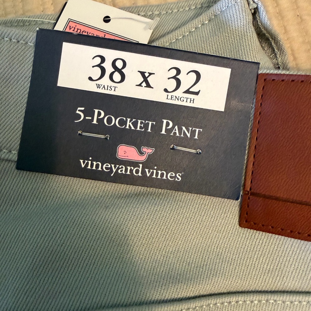 Vineyard Vines 5-Pocket Pant in Light Grey